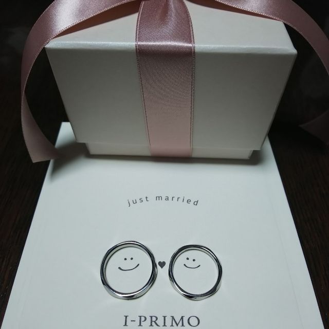 【アイプリモ(I-PRIMO)の口コミ】 指輪のデザインは彼女の好みと自分の好みがあったペアリングのものを選び…