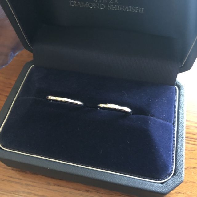 【銀座ダイヤモンドシライシの口コミ】 シンプルなデザインのものを探していました。アノリューというシリーズの…