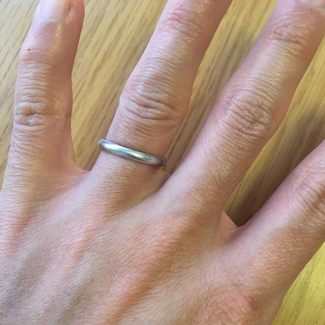 【ラザール ダイヤモンド(LAZARE DIAMOND)の口コミ】 とてもシンプルで飽きがこないデザインです。まず最初に新婦が気に入った…