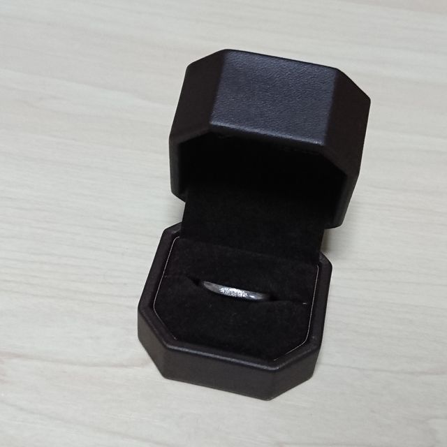 【アイプリモ(I-PRIMO)の口コミ】 福祉の仕事をしているので、仕事中に付けても大丈夫で、旦那さんも付けや…