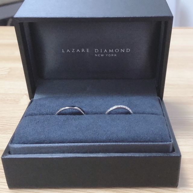 【ラザール ダイヤモンド(LAZARE DIAMOND)の口コミ】 新婦がキラキラにダイヤが輝く指輪が欲しいということで、新婦の好みでペ…