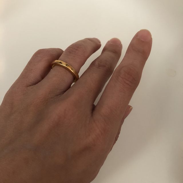 【Chrome Hearts(クロムハーツ)の口コミ】 指輪を選んだ決めては指輪のNTFLという名前。
NTFLの意味は「NOT TRUE FUC…