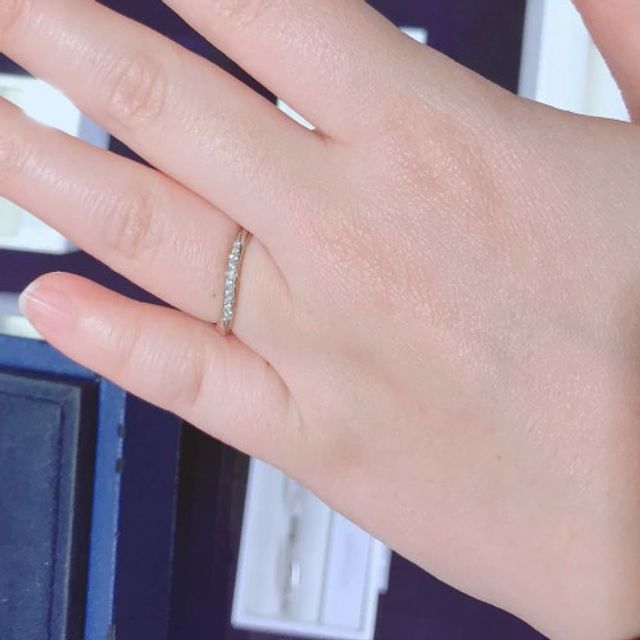 【4℃ BRIDAL(ヨンドシーブライダル)の口コミ】 最初はプラチナの輝きを重視したシンプルなデザインで探していましたが、…