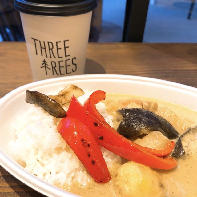 【THREE TREES(スリーツリーズ)の口コミ】 なんと言っても手作りができること。プラチナとゴールド、色はそれぞれ夫…