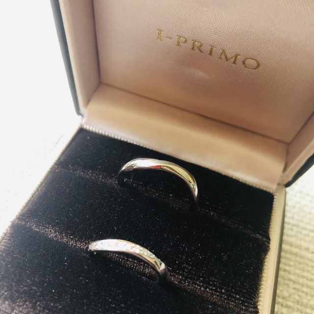 【アイプリモ(I-PRIMO)の口コミ】 キラキラしたデザインが良かったのと、つけた時に指が綺麗に見えたので。…