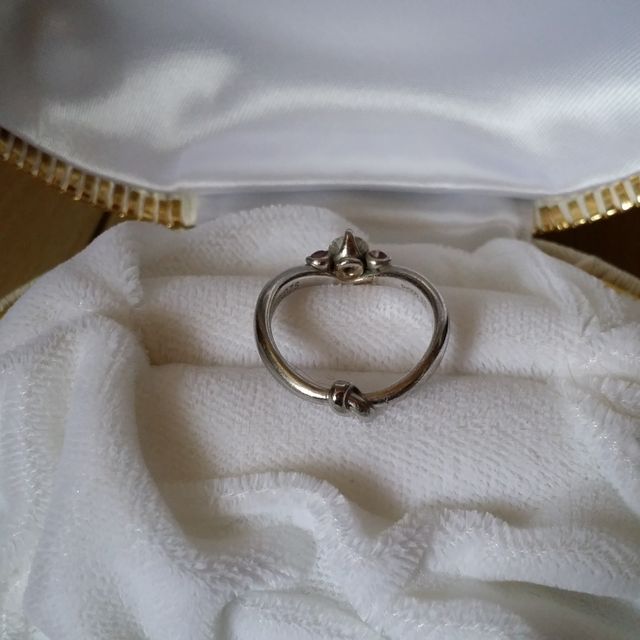 【俄(にわか)の口コミ】 婚約が決まってからも遠距離恋愛だったので、私の地元だった関東のジュエ…