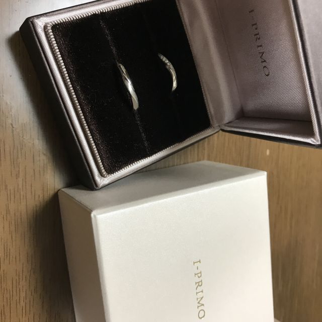 【アイプリモ(I-PRIMO)の口コミ】 ・デザインがシンプルで気に入ったところ
・指につけてる時に違和感が少な…