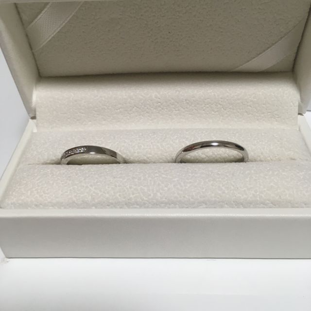 【OCTAVE(オクターヴ)の口コミ】 店員さんにシンプルなデザインの物を探してもらい一番しっくりきたので購…