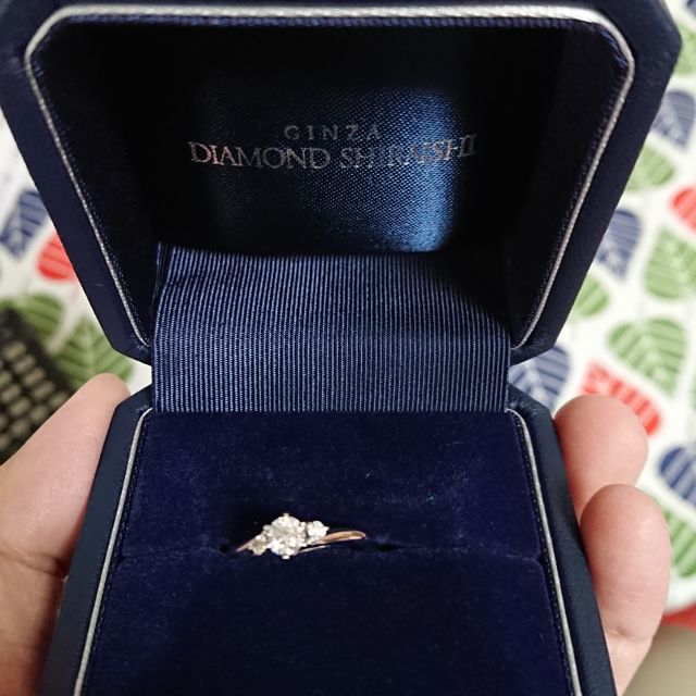 【銀座ダイヤモンドシライシの口コミ】 元々他社製品のデザインが気に入っていたのですが、そちらがプロポーズに…