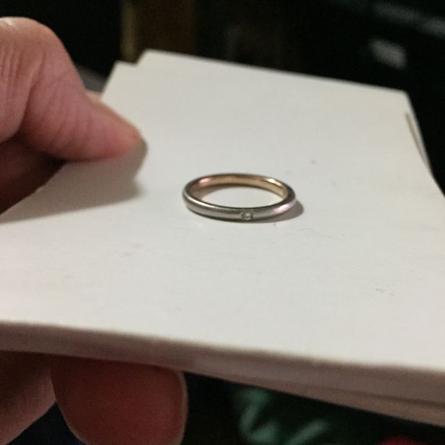 【ラザール ダイヤモンド(LAZARE DIAMOND)の口コミ】 色々な形を検討しましたが、結婚指輪は毎日つけているので、やはりシンプ…