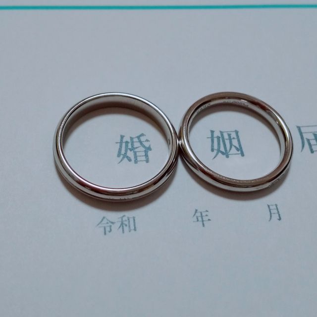 【ラザール ダイヤモンド(LAZARE DIAMOND)の口コミ】 指輪のデザイン、価格、店員さんの対応でラザールに決めました。まず輝く…