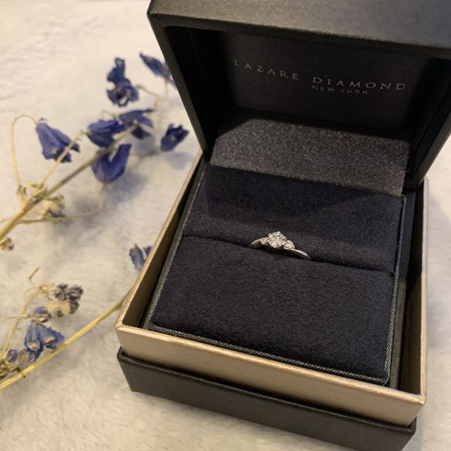 【ラザール ダイヤモンド(LAZARE DIAMOND)の口コミ】 ラザールダイアモンドともう一社で検討をしておりましたが、ダイアモンド…