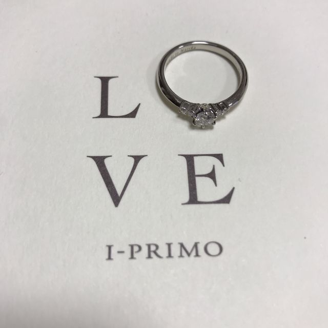 【アイプリモ(I-PRIMO)の口コミ】 デザインが可愛く、指輪ひとつひとつに正座の名前があり、すごくロマンチ…