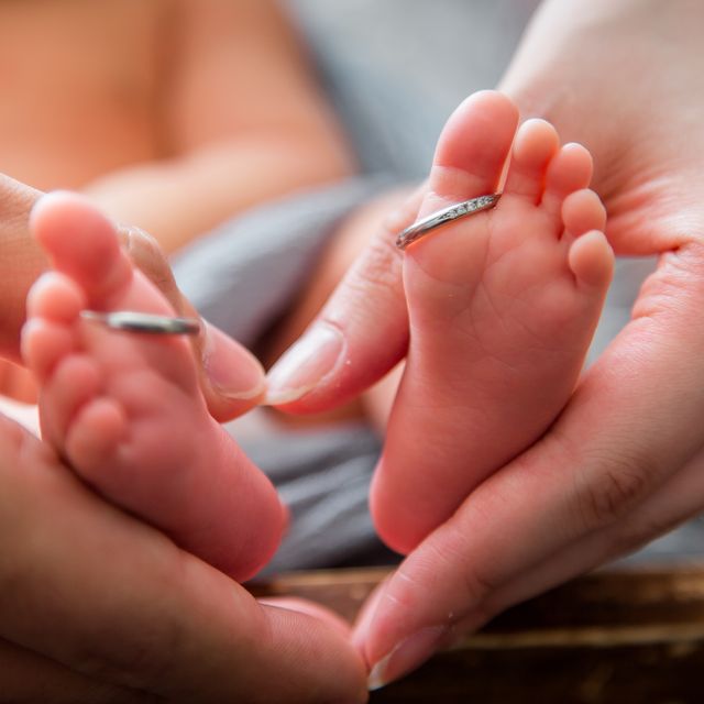 【銀座ダイヤモンドシライシの口コミ】 自分の好み、指に合うかなど確認しながらたくさんの指輪をスタッフさんに…