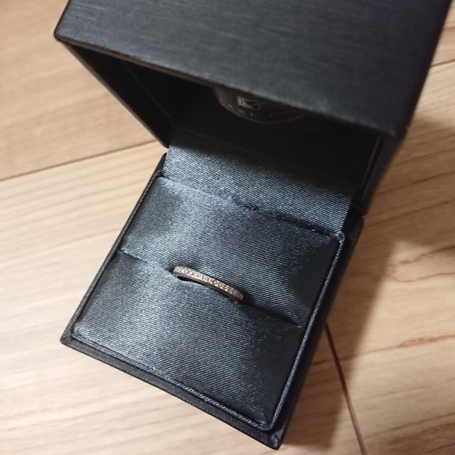 【ラザール ダイヤモンド(LAZARE DIAMOND)の口コミ】 元々、結婚指輪はエタニティかハーフエタニティが良いと思っていました。…