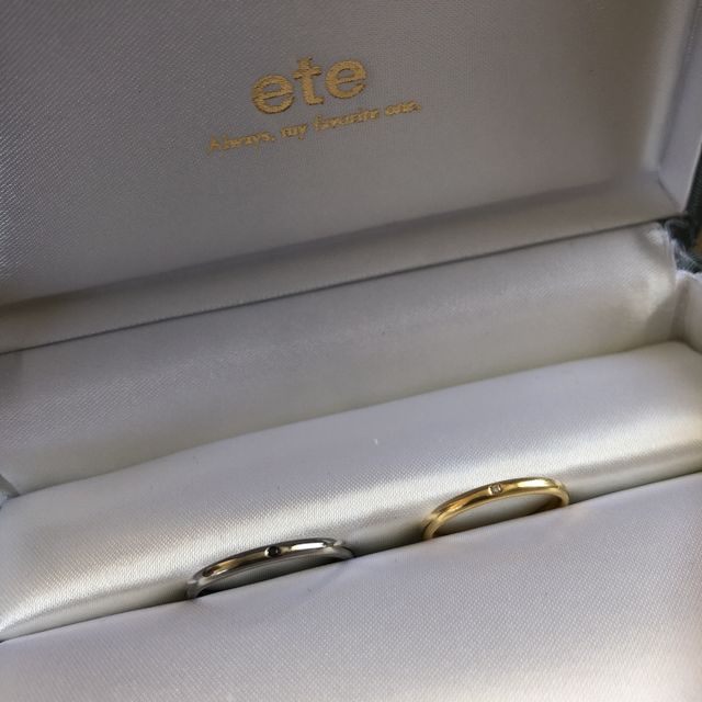【ete(エテ)の口コミ】 旦那&rarr;プラチナで、中央がブラックダイヤ
私&rarr;ゴールドで、中央が…