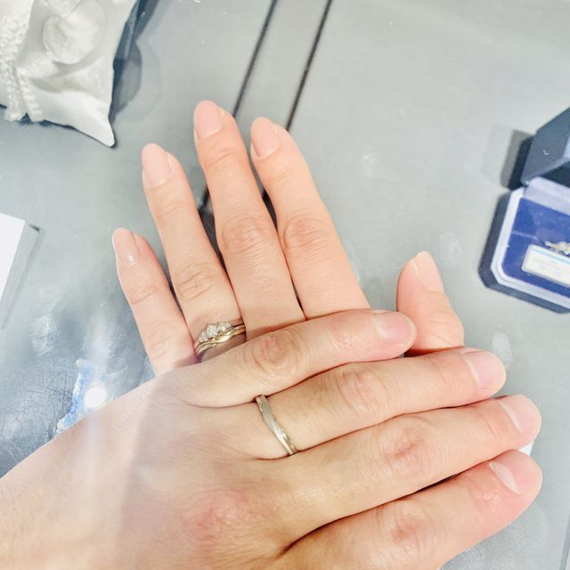 【銀座ダイヤモンドシライシの口コミ】 銀座ダイヤモンドシライシさんは名前もすごい有名ですし、ダイヤモンドを…