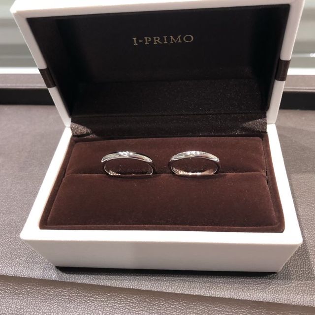 【アイプリモ(I-PRIMO)の口コミ】 仕事でもつけやすいようシンプルなデザインを選びました。一生つけるもの…