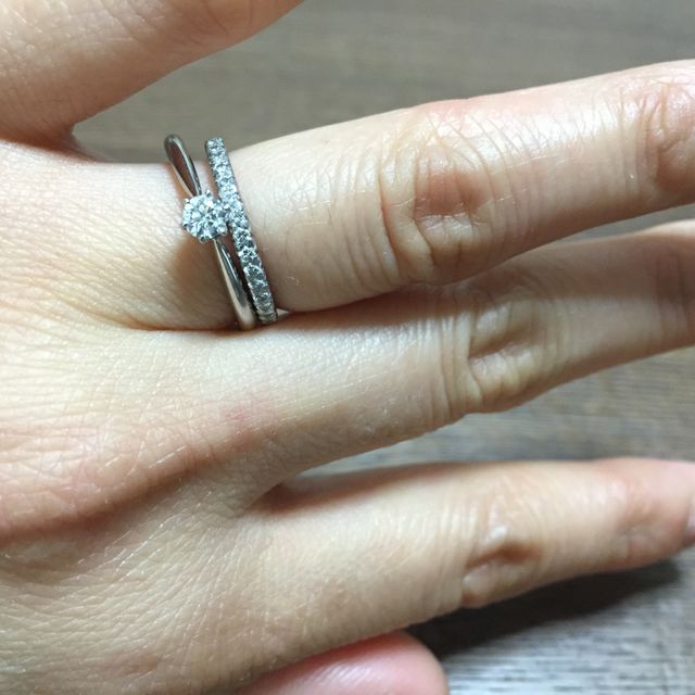 【銀座ダイヤモンドシライシの口コミ】 もともとハーフエタニティが欲しかったのですが、購入したデザインは側面…