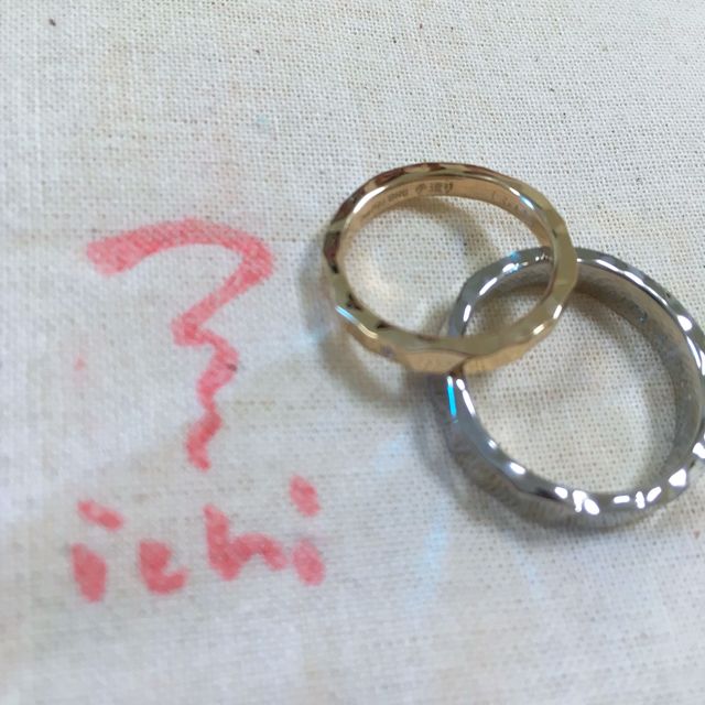 【ichi(イチ)の口コミ】 まず、とてもデザインが気に入りました。目模様を好きな大きさで指定の範…