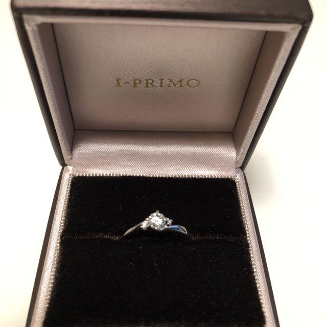 【アイプリモ(I-PRIMO)の口コミ】 デザインは可愛らしく、シンプルなキタルファにしました。ダイヤモンドが…