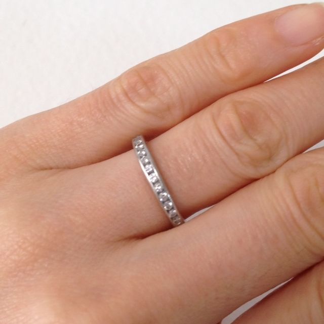 【ティファニー(Tiffany & Co.)の口コミ】 本当はエタニティーが魅力的でしたが、日常的につけていることを考えると…