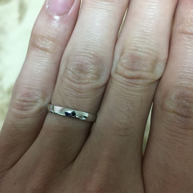 【エクセルコダイヤモンド(EXELCO DIAMOND)の口コミ】 平打ちで、ブラックダイヤモンドを入れられるところが魅力的でエクセルコ…