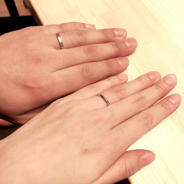 【ringram(リングラム)の口コミ】 デザインやブランドが多すぎて良く分からないのが正直なところで
２人で作…