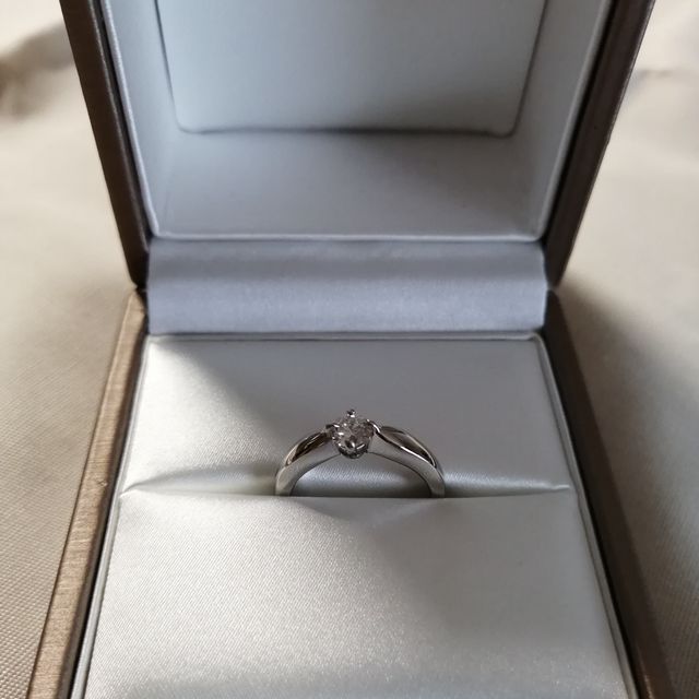 【ブルガリ(BVLGARI)の口コミ】 婚約指輪を選ぶ際主人とはあらかじめ、｢誰もが知るブランド｣｢ダイヤは予算…