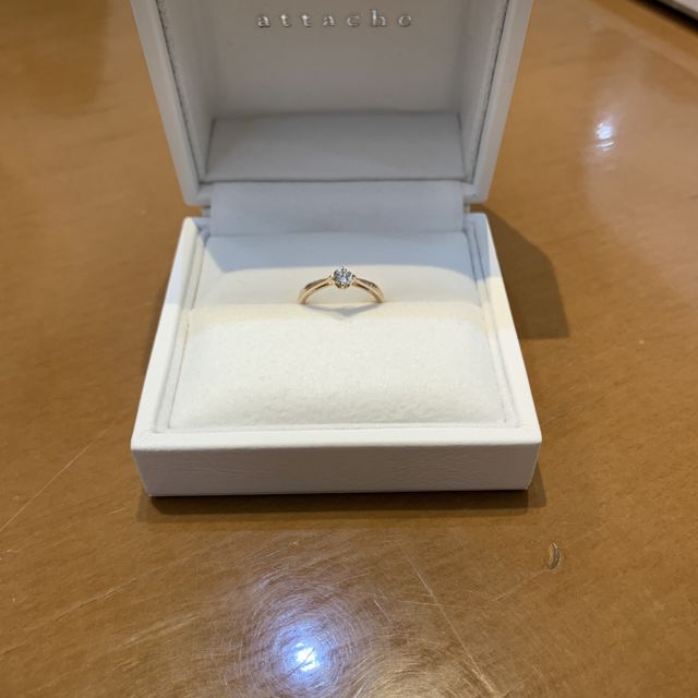 【ジュエリー東京の口コミ】 付き合ってる彼女がピンクゴールドのアクセサリーが好きだったので、ピン…