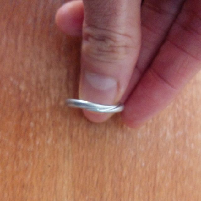 【アイプリモ(I-PRIMO)の口コミ】 とにかく一目惚れました。

色々ありましたが、デザイン性や指輪の形が特…