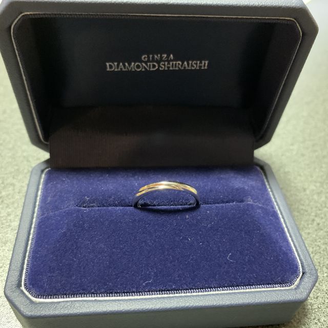【銀座ダイヤモンドシライシの口コミ】 シンプルで普段使いしやすいデザインを求めていました。購入した指輪はス…