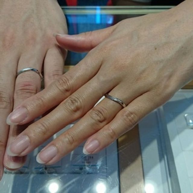 【銀座ダイヤモンドシライシの口コミ】 あまり指輪の取り外しをしない方なので、家事の時等も外す必要のないよう…