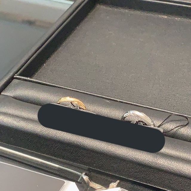 【エクセルコダイヤモンド(EXELCO DIAMOND)の口コミ】 2人共「しっくり来る」と思えました。
通常、新婦用リングには石が入って…