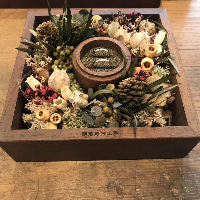 【鎌倉彫金工房の口コミ】 シンプルなデザインで、どんなファッションや場面にも合わせやすく、素材…