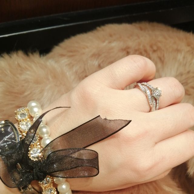 【ラザール ダイヤモンド(LAZARE DIAMOND)の口コミ】 どのデザインもかわいくて、たくさん試着させてもらって、いい意味で迷い…