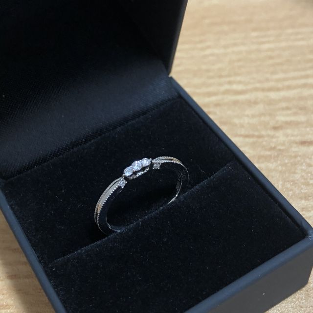 【Love Bond(ラブボンド)の口コミ】 華奢で珍しく、人とあまり被らないデザインのものを探していました。
この…