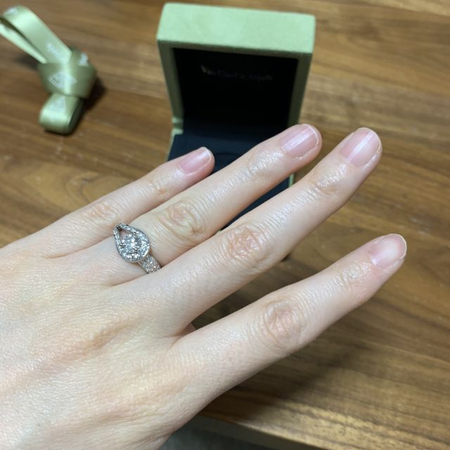 【ヴァン クリーフ＆アーペル(Van Cleef & Arpels)の口コミ】 最初はVan cleef & Arpelsのロマンスという指輪に惹かれていましたが…