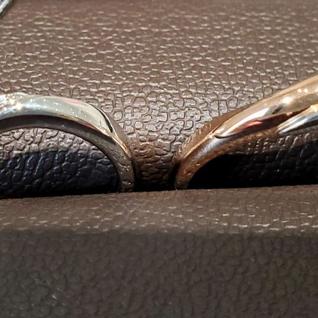 【アイプリモ(I-PRIMO)の口コミ】 小さい手でも指輪を付けた時に指の形が自然に見える曲線と、色んな角度か…