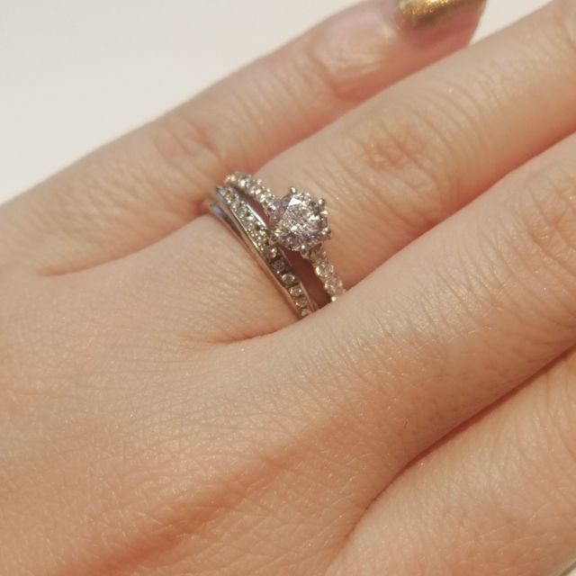 【BRILLIANCE+(ブリリアンスプラス)の口コミ】 シンプルだけどゴージャスでおしゃれなデザインが気に入りました。はじめ…