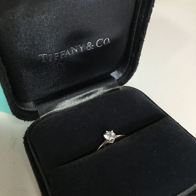 【ティファニー(Tiffany & Co.)の口コミ】 色々なお店に行ったのですがイマイチしっくりくるものがなく、それじゃあ…