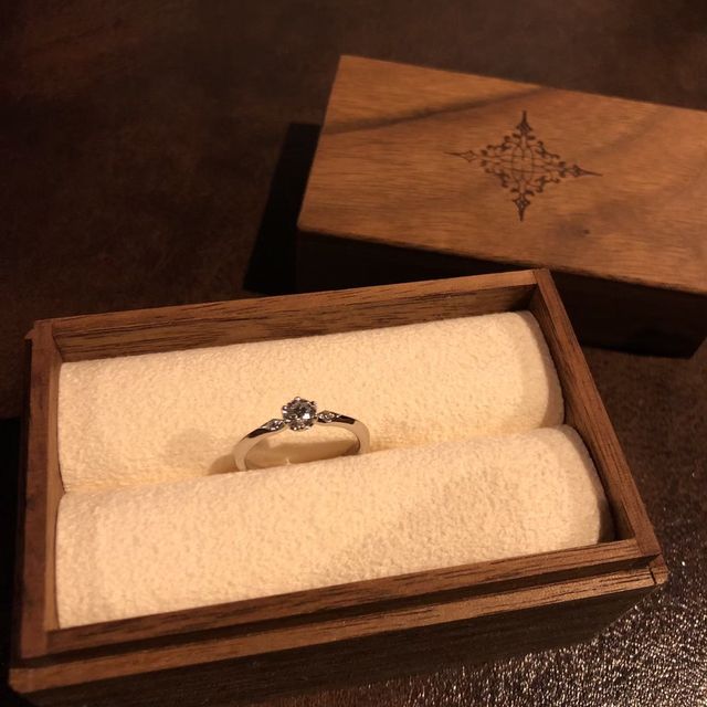 【PORTADA(ポルターダ)の口コミ】 決め手はデザインです。シンプルだけど他とちょっと違う形に惹かれました…