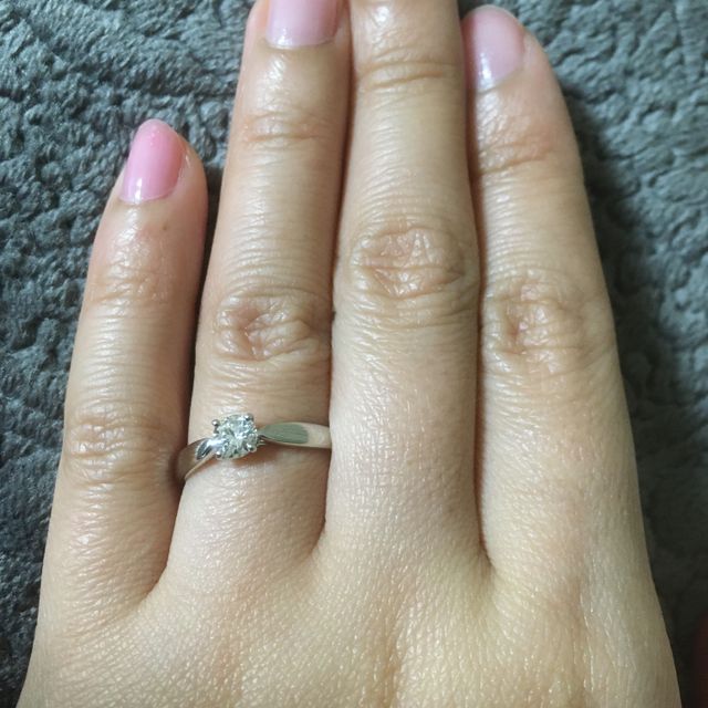 【ティファニー(Tiffany & Co.)の口コミ】 サプライズでもらったものなので決め手とは言えませんが、一生に一度のも…