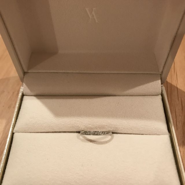 【ヴァンドーム青山(VENDOME AOYAMA)の口コミ】 とてもシンプルなデザインだったことが一番の決め手です。男性用はあまり…