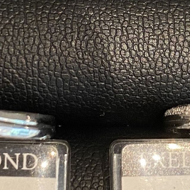 【エクセルコダイヤモンド(EXELCO DIAMOND)の口コミ】 今まで、デザインがかわいい指輪は綺麗な指輪はたくさんありましたが、自…