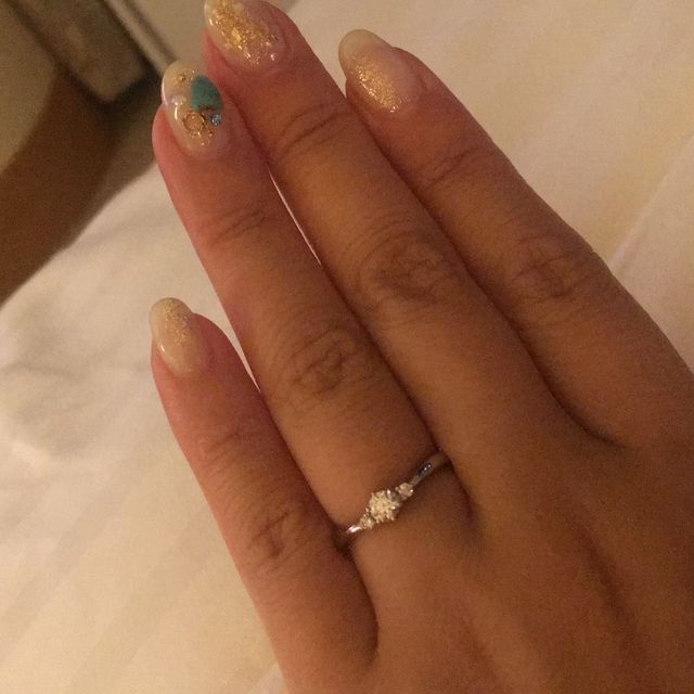 【アイプリモ(I-PRIMO)の口コミ】 元々メレタイプで探していました。
一度試着に行き、デザイン自体はシンプ…