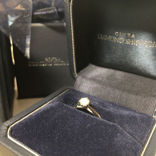 【銀座ダイヤモンドシライシの口コミ】 沢山のデザインがあり、迷いました。

初めにイメージを聞かれ、そのイメ…