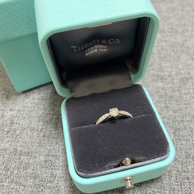 【ティファニー(Tiffany & Co.)の口コミ】 義母が購入したのですが、義母が好きなブランドだったこと、足の高さが低…