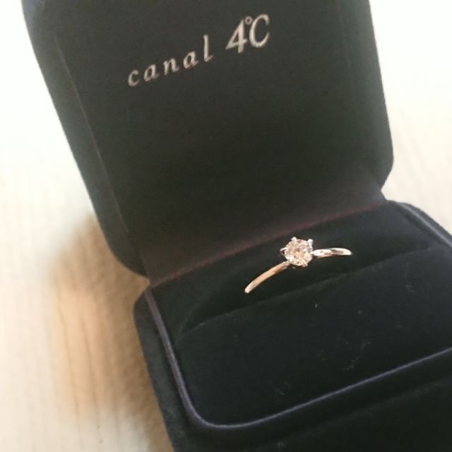 【canal4℃(カナルヨンドシー)の口コミ】 シンプルなデザインで服装などを選ばずに着けられるのでとても気に入って…