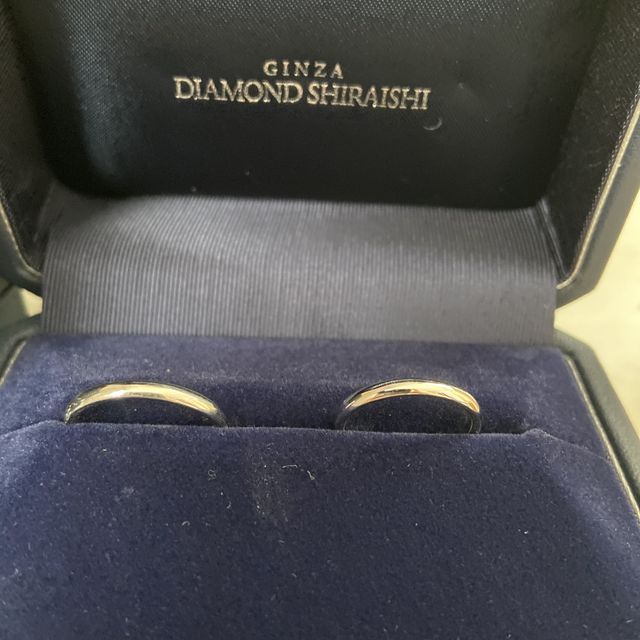 【銀座ダイヤモンドシライシの口コミ】 自分たちのイメージにぴったりで、シンプルなデザインが可愛かった。指輪…